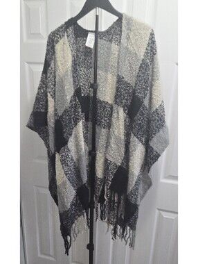 Woolrich Amalia Cozy Blanket Wrap Black Grey Buffalo Plaid Poncho Fringed Shawl